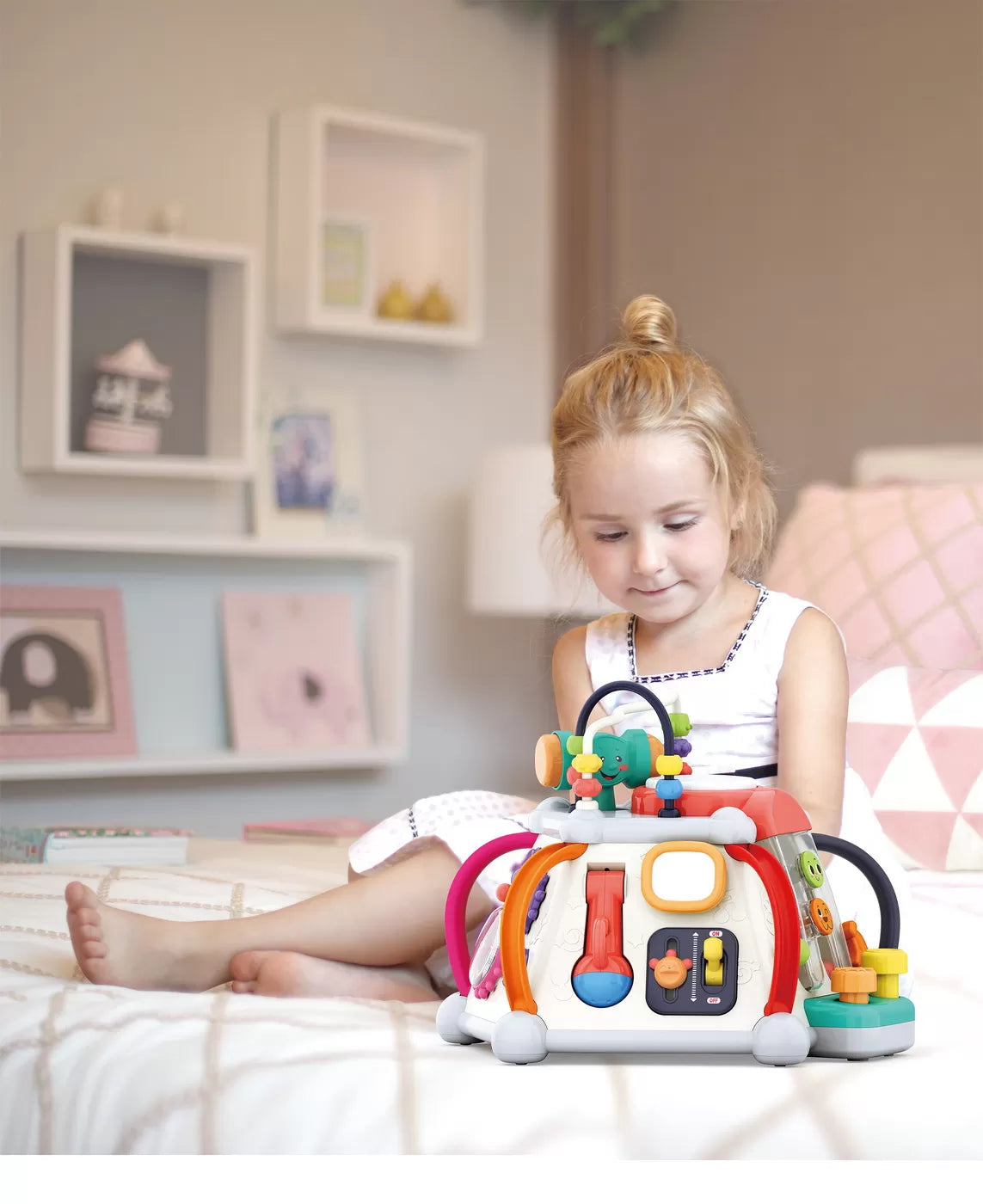 Piramida de activitati cu sunete si lumini- Hola Toys